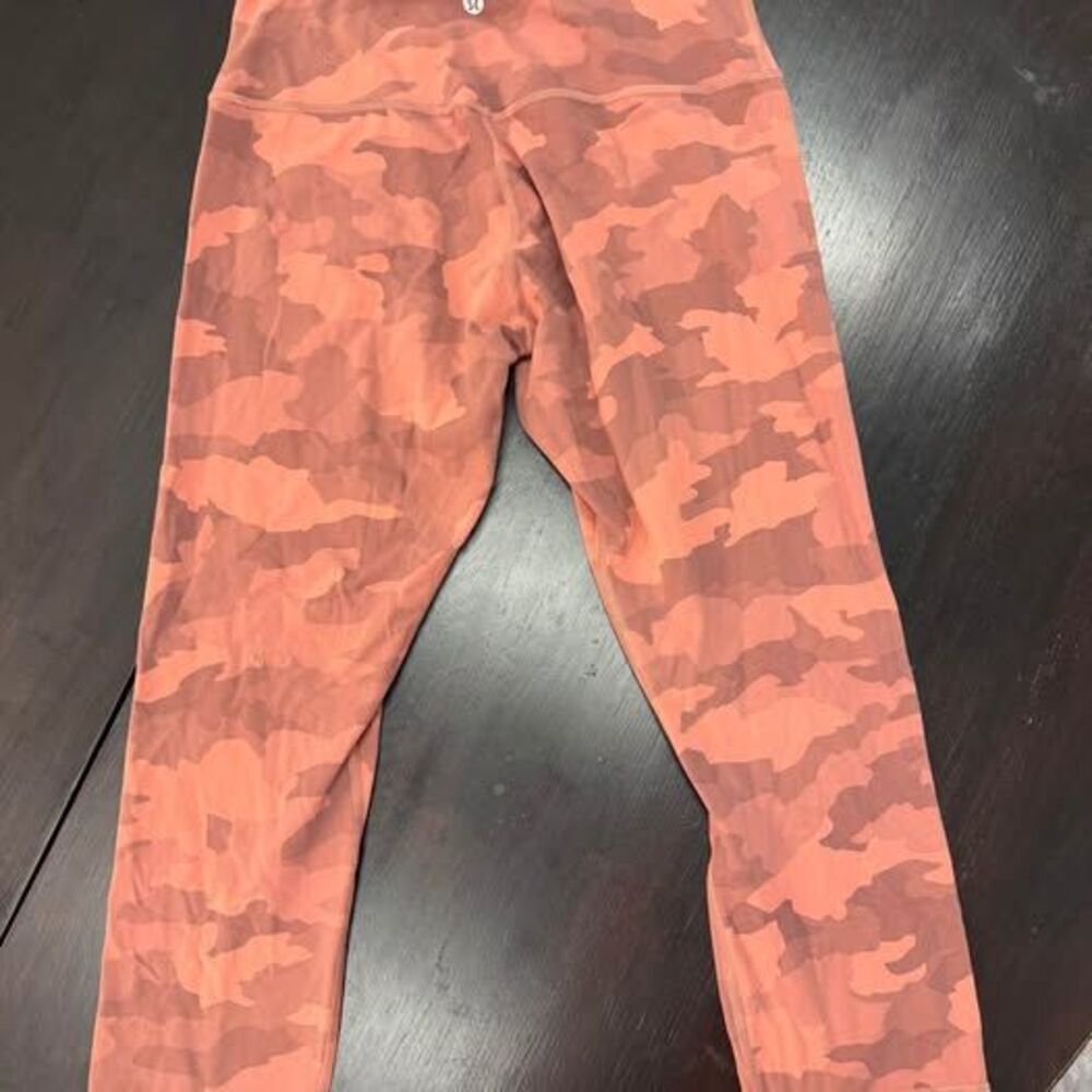 Lululemon align cropped size 8 leggings